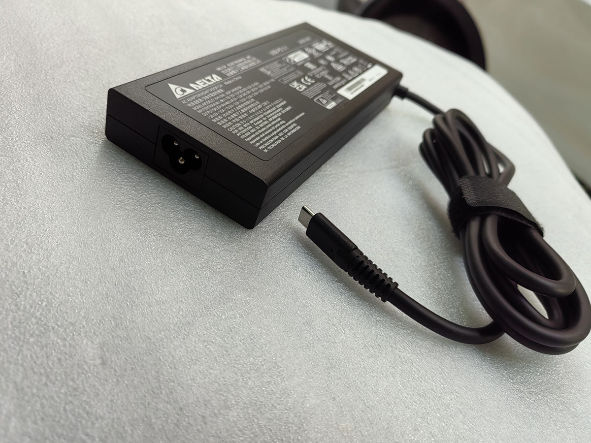 جديد OEM ADP-240KB BA دلتا 240 - مراجعة Pc Gaming Uk وسعره